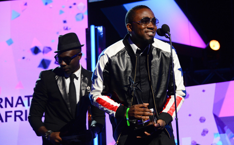 Walkthruwalls PR: PHOTOS: ICE PRINCE EMERGES BEST INTERNATIONAL ACT-AFRICA  AT BET AWARDS 2013