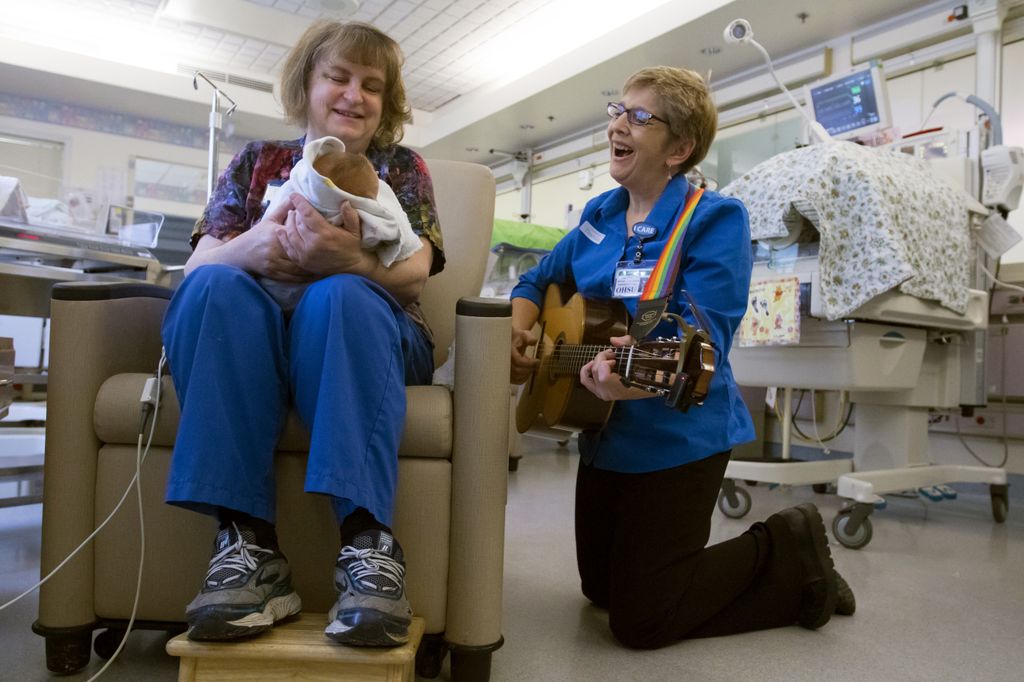 Music is medicine in the Doernbecher Neonatal Intensive Care Unit | OHSU  News