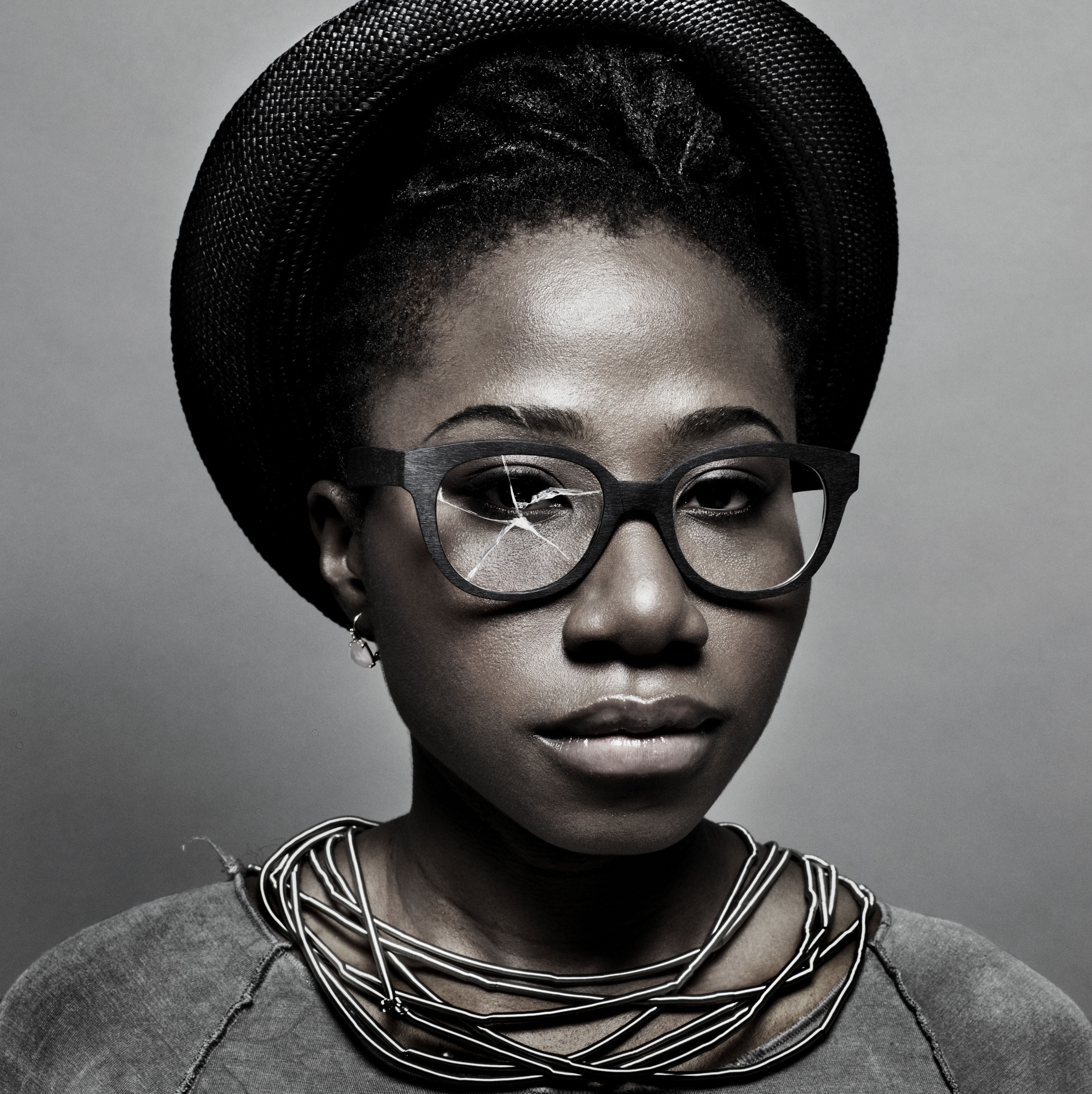 Moving on with Asa's Moving On |Praxis Magazine for Arts & Literature